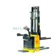 CDD15M 1.5T-3M堆高車載重1.5噸，提升3米